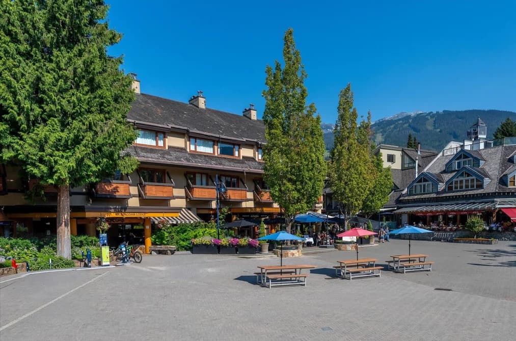 216 4220 GATEWAY DRIVE, Whistler, BC — Residential for Sale - Main Photo