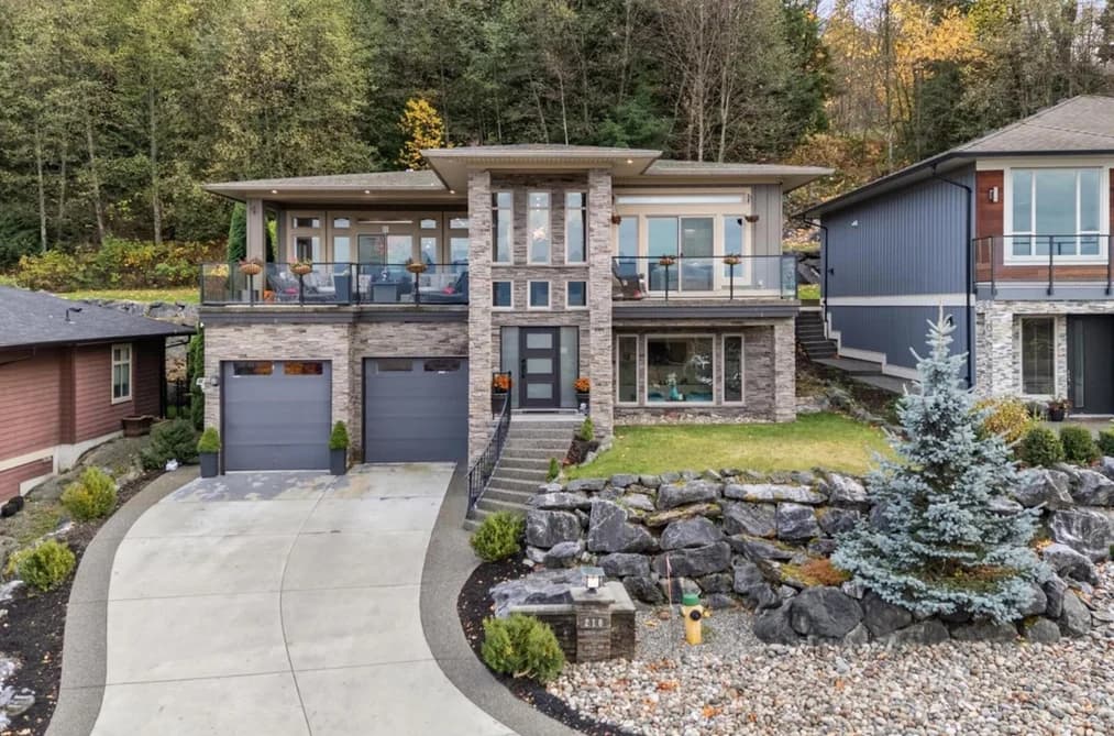 216 51075 FALLS COURT, Chilliwack, BC — Residential for Sale - Main Photo