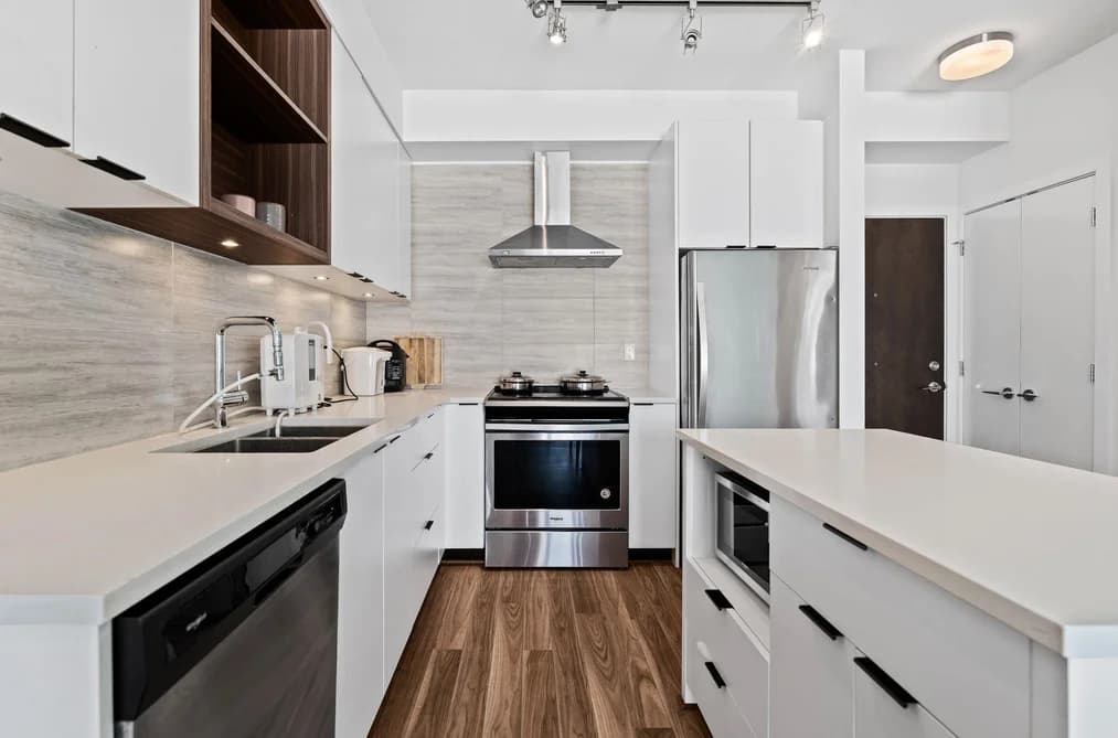 216 5355 LANE STREET, Burnaby, BC — Residential for Sale - Photo 2