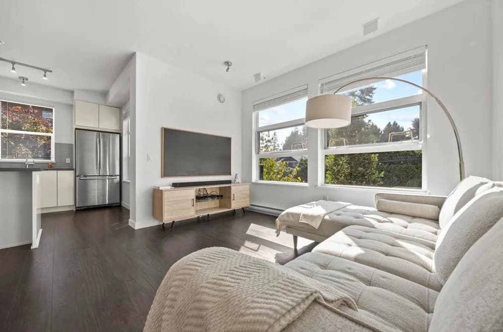 216 607 COTTONWOOD AVENUE, Coquitlam, BC — Residential for Sale - Main Photo