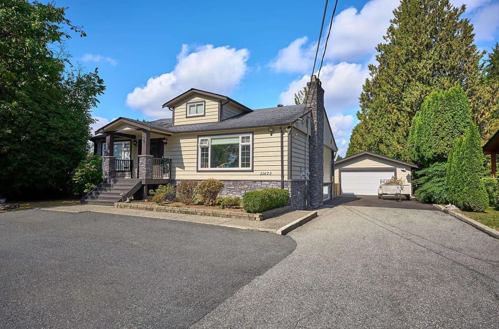 21673 RIVER ROAD, Maple Ridge, BC — Residential for Sale - Photo 2