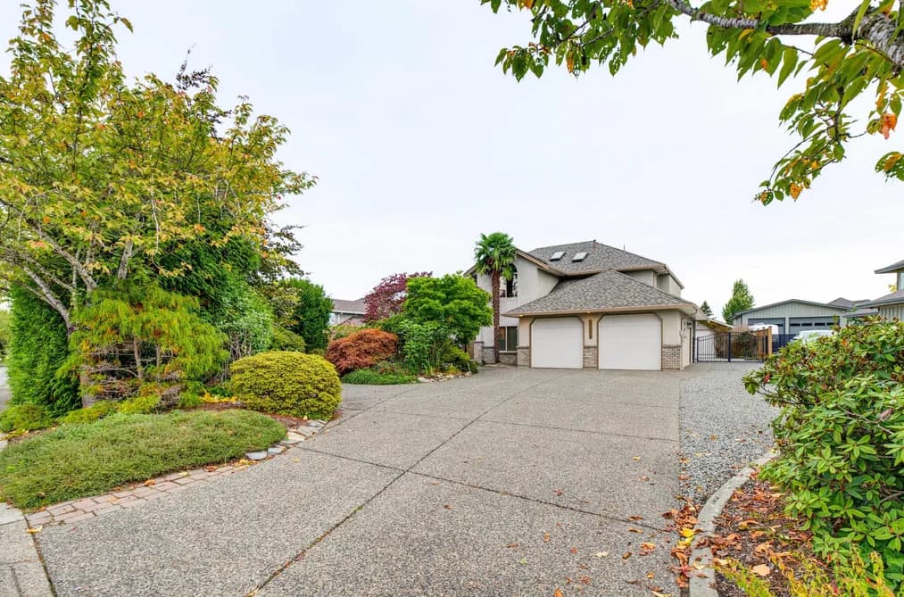 21679 52 AVENUE, Langley, BC — Residential for Sale - Main Photo