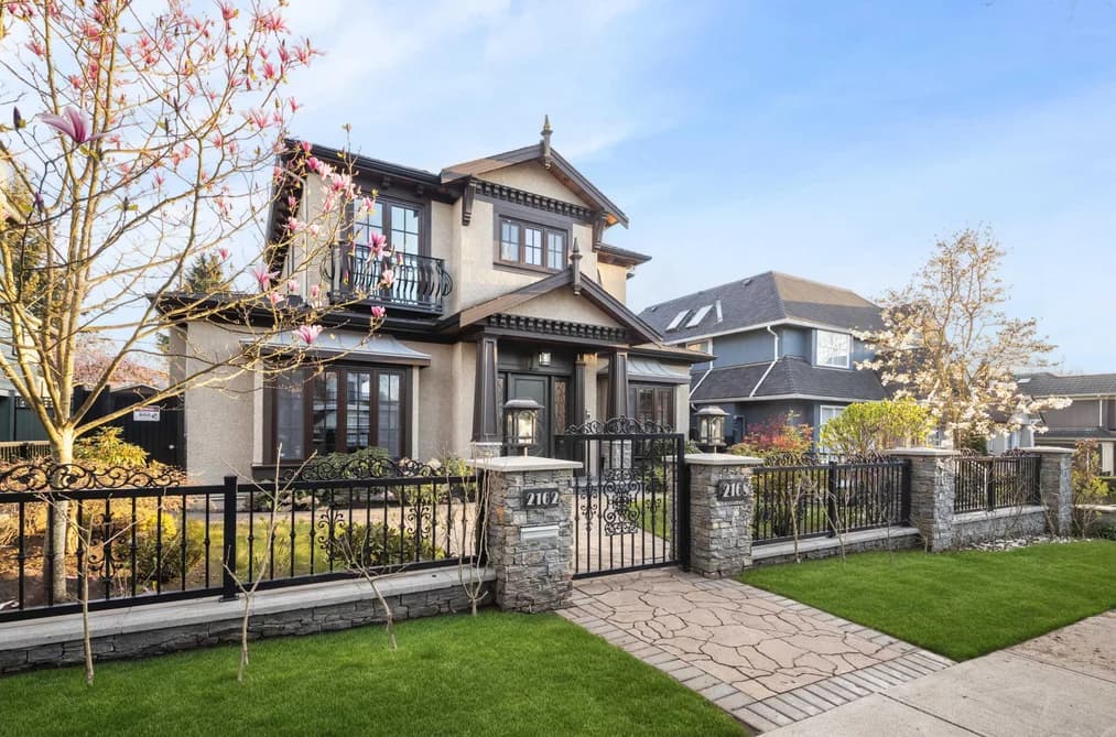 2168 W 22ND AVENUE, Vancouver, BC — Residential for Sale - Photo 2