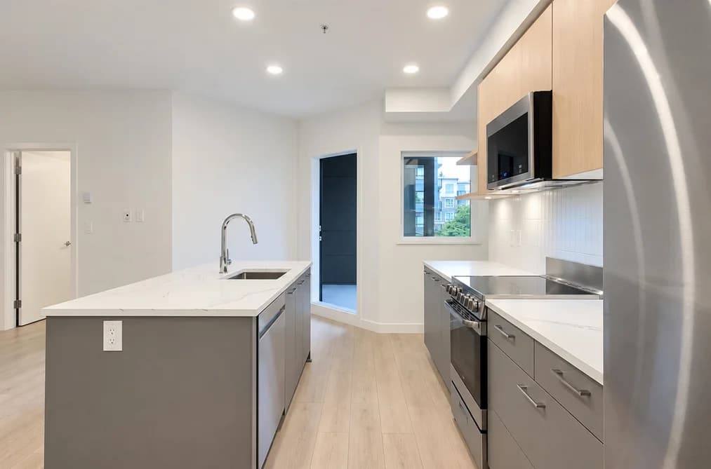 217 10777 138 STREET, Surrey, BC — Residential for Sale - Photo 2