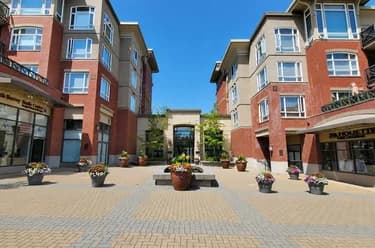 Condo for sale at 217 2970 King George Boulevard Surrey British Columbia - MLS: R3159072