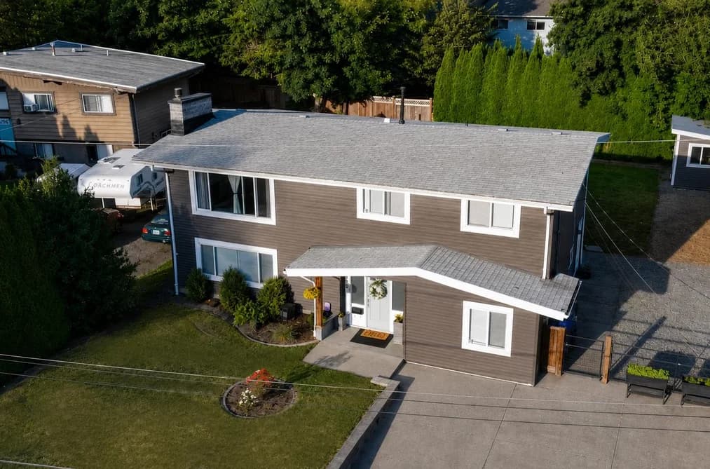 2170 MOSS COURT, Abbotsford, BC — Residential for Sale - Photo 2