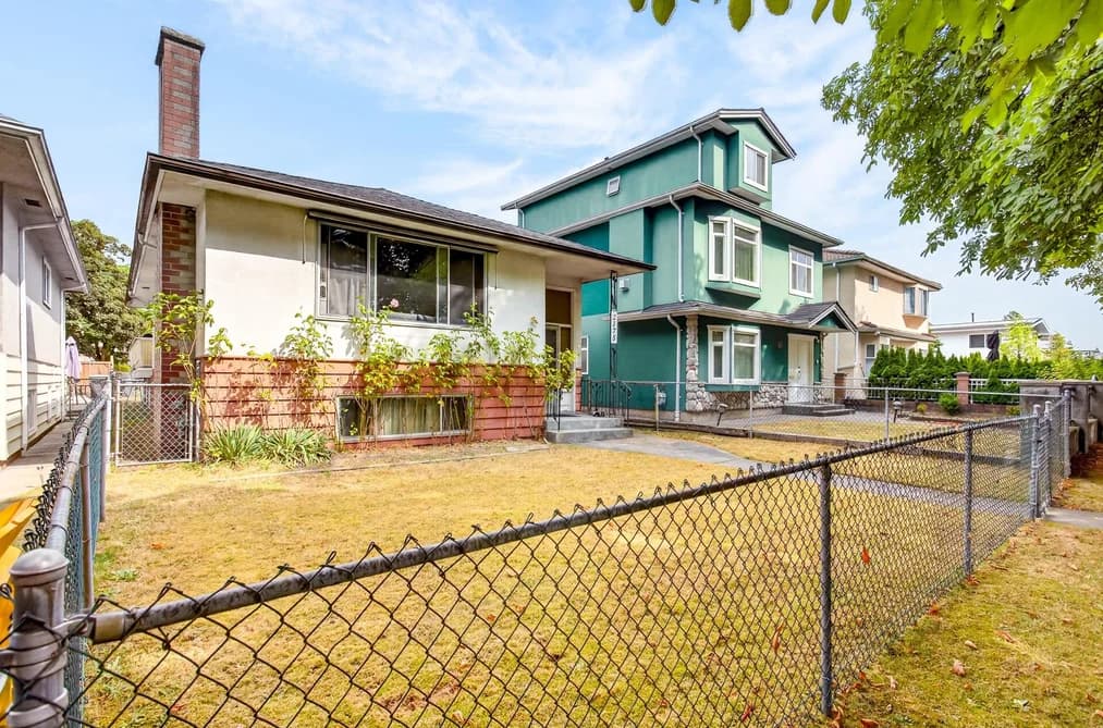 2175 WAVERLEY AVENUE, Vancouver, BC — Residential for Sale - Photo 2