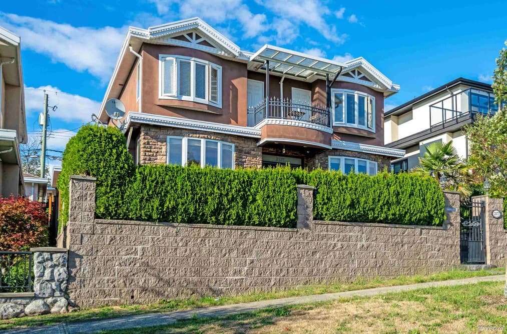 2177 BONACCORD DRIVE, Vancouver, BC — Residential for Sale - Photo 2