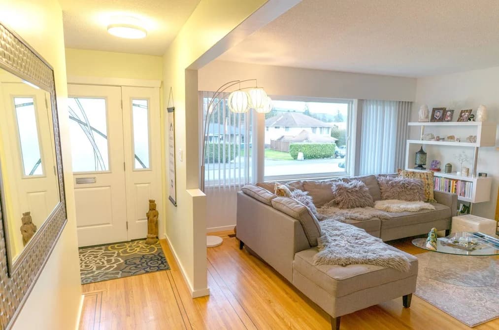 21776 MOUNTAINVIEW CRESCENT, Maple Ridge, BC — Residential for Sale - Photo 2
