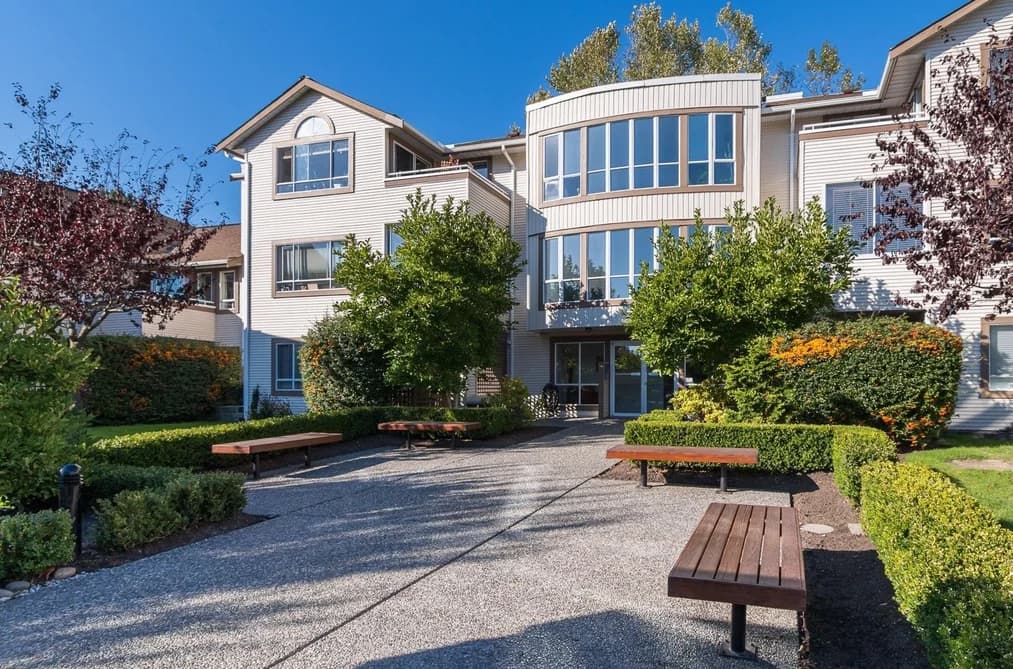 218 15991 THRIFT AVENUE, White Rock, BC — Residential for Sale - Main Photo