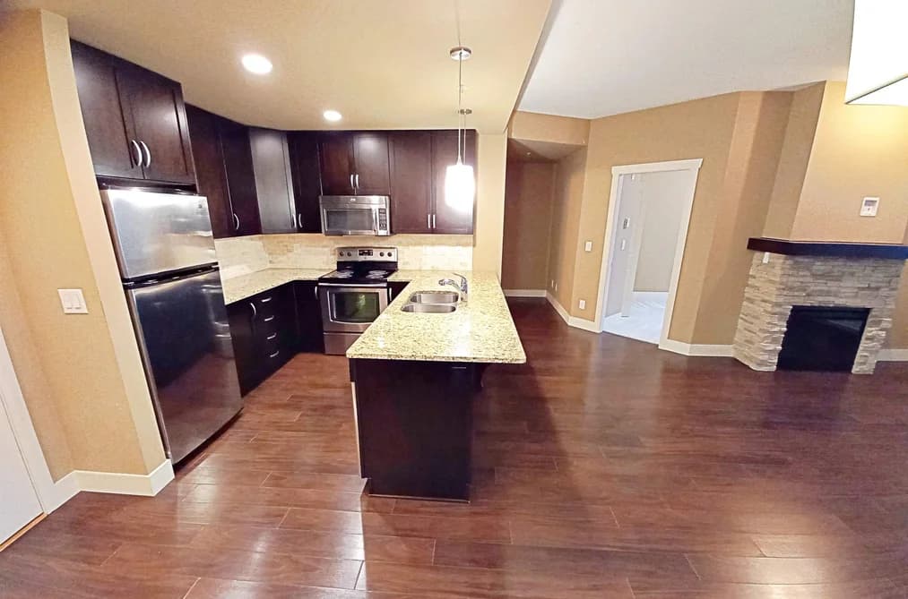 218 3192 GLADWIN ROAD, Abbotsford, BC — Residential for Sale - Photo 2