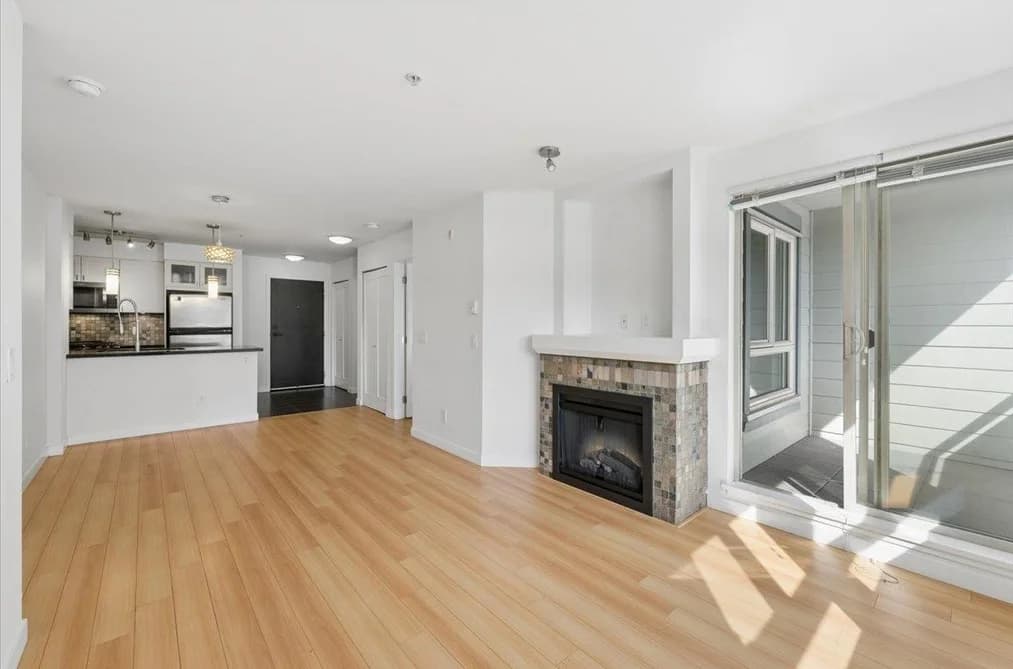 218 405 SKEENA STREET, Vancouver, BC — Residential for Sale - Photo 2