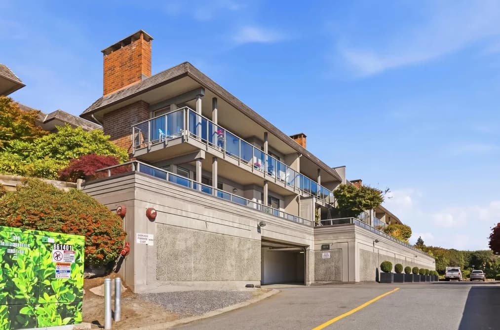 22 2214 FOLKESTONE WAY, West Vancouver, BC — Residential for Sale - Main Photo