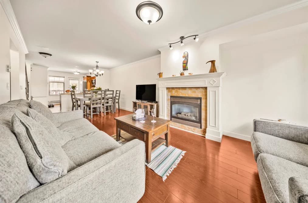 22 6238 192 STREET, Surrey, BC — Residential for Sale - Photo 2