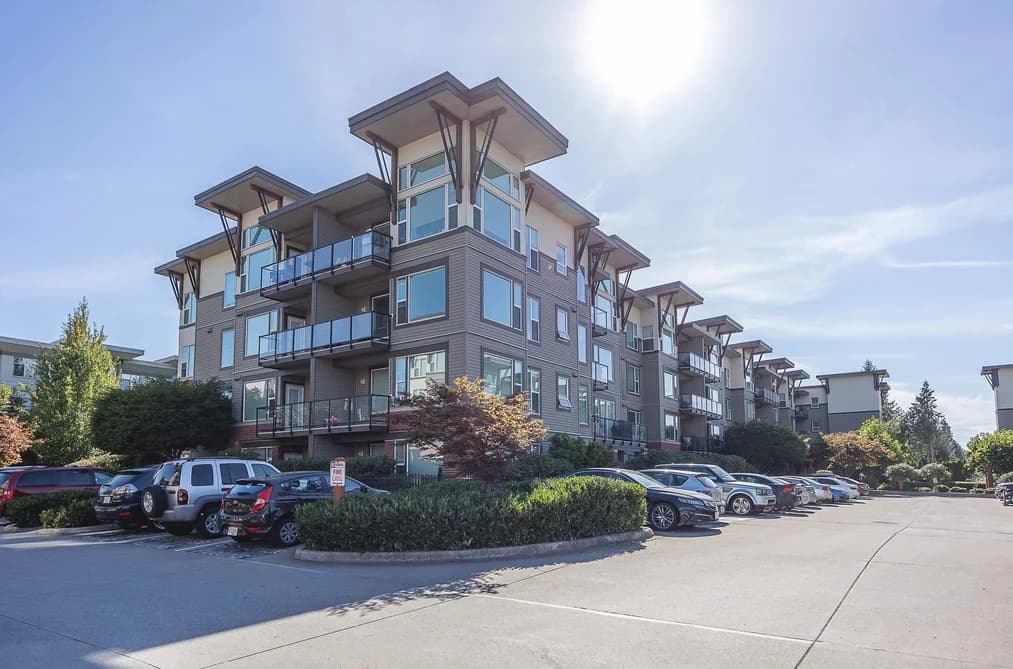 220 33539 HOLLAND AVENUE, Abbotsford, BC — Residential for Sale - Photo 2