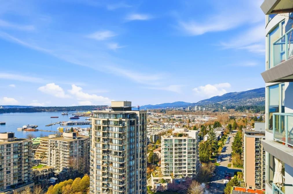 2201 120 W 2ND STREET, North Vancouver, BC — Residential for Sale - Photo 2