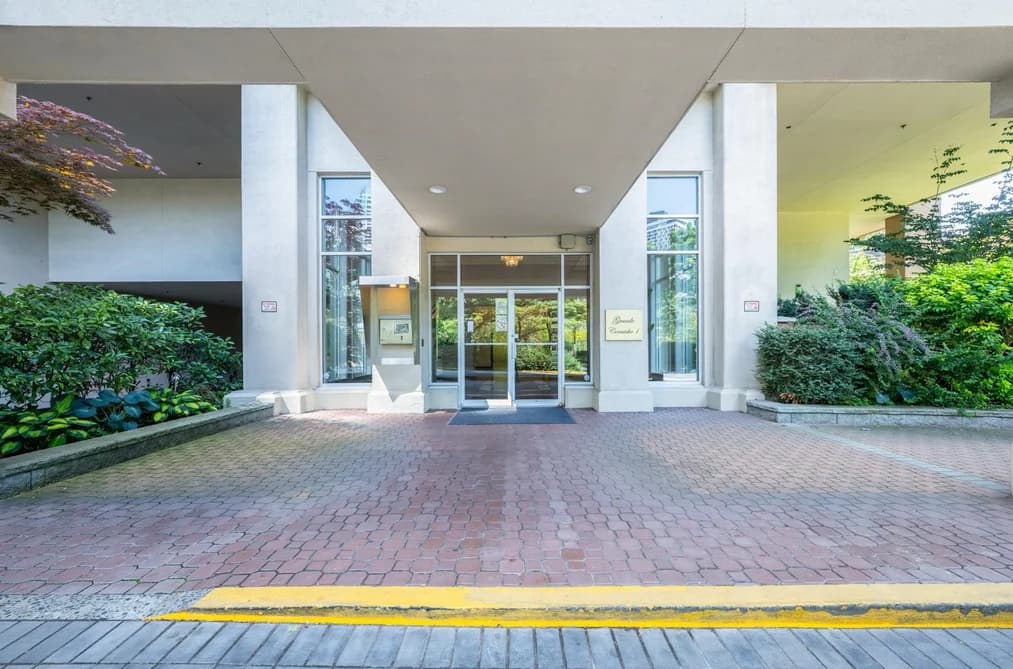 2203 6240 MCKAY AVENUE, Burnaby, BC — Residential for Sale - Photo 2