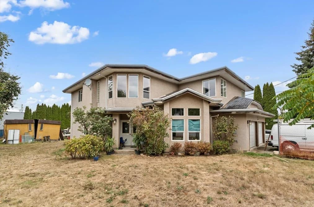 2203 WINDSOR STREET, Abbotsford, BC — Residential for Sale - Photo 2