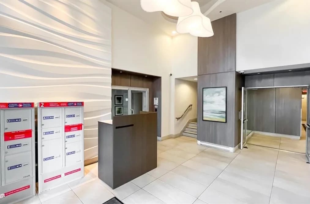 2205 13303 CENTRAL AVENUE, Surrey, BC — Residential for Sale - Photo 2