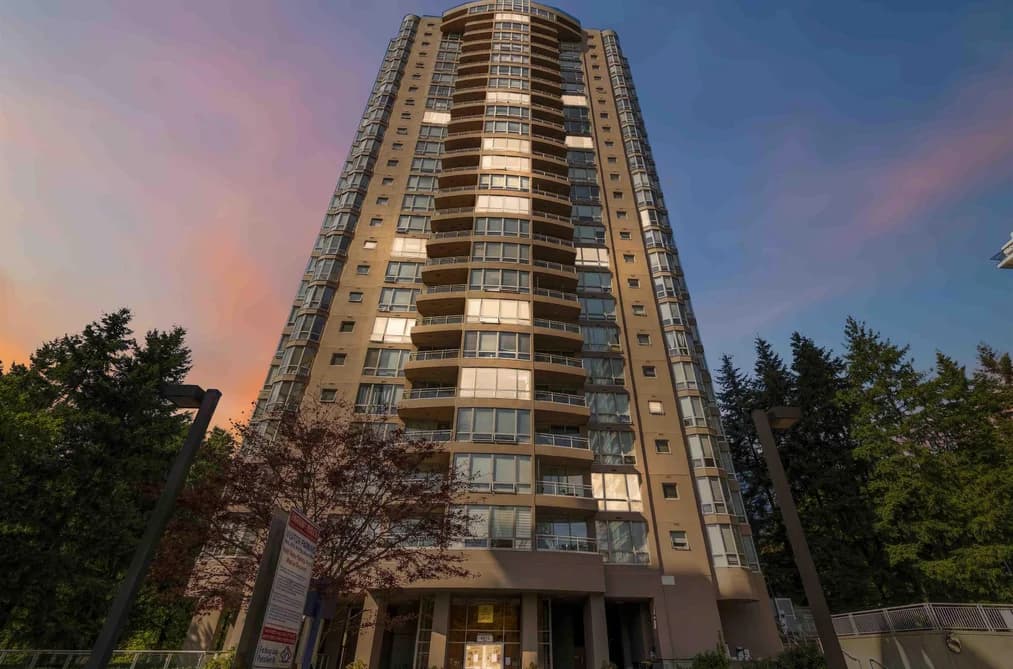 2205 9603 MANCHESTER DRIVE, Burnaby, BC — Residential for Sale - Main Photo