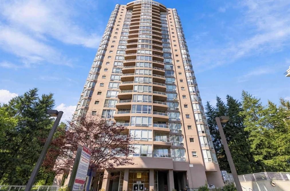 2205 9603 MANCHESTER DRIVE, Burnaby, BC — Residential for Sale - Photo 2