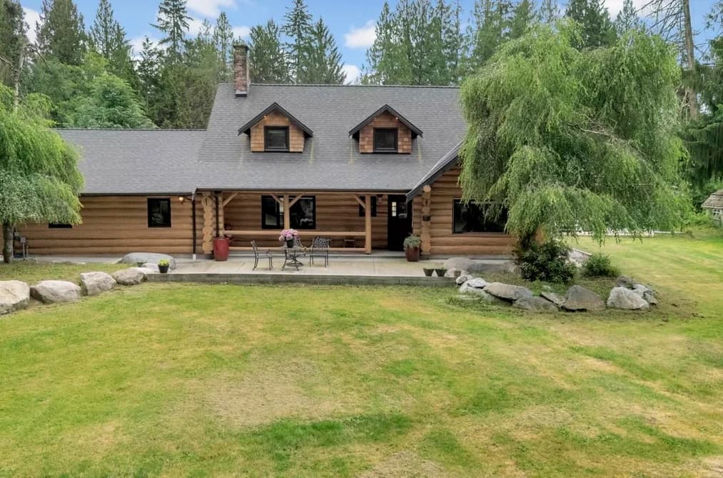 22050 136 AVENUE, Maple Ridge, BC — Residential for Sale - Photo 2
