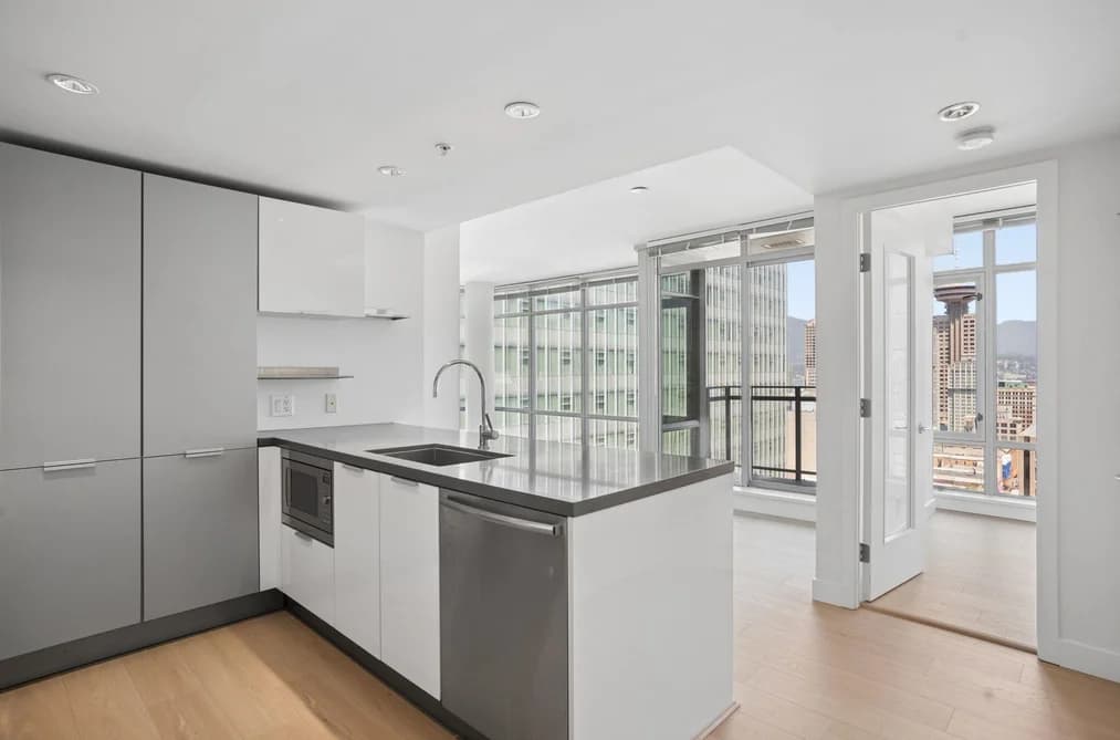 2206 788 RICHARDS STREET, Vancouver, BC — Residential for Sale - Photo 2