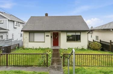 House for sale at 2206 Eighth Avenue New Westminster British Columbia - MLS: R3106904