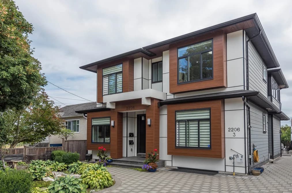 2206 LONDON STREET, New Westminster, BC — Residential for Sale - Photo 2