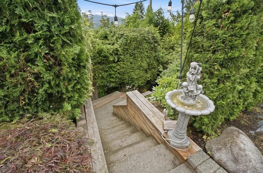2206 PINECREST AVENUE, Coquitlam, BC — Residential for Sale - Photo 2