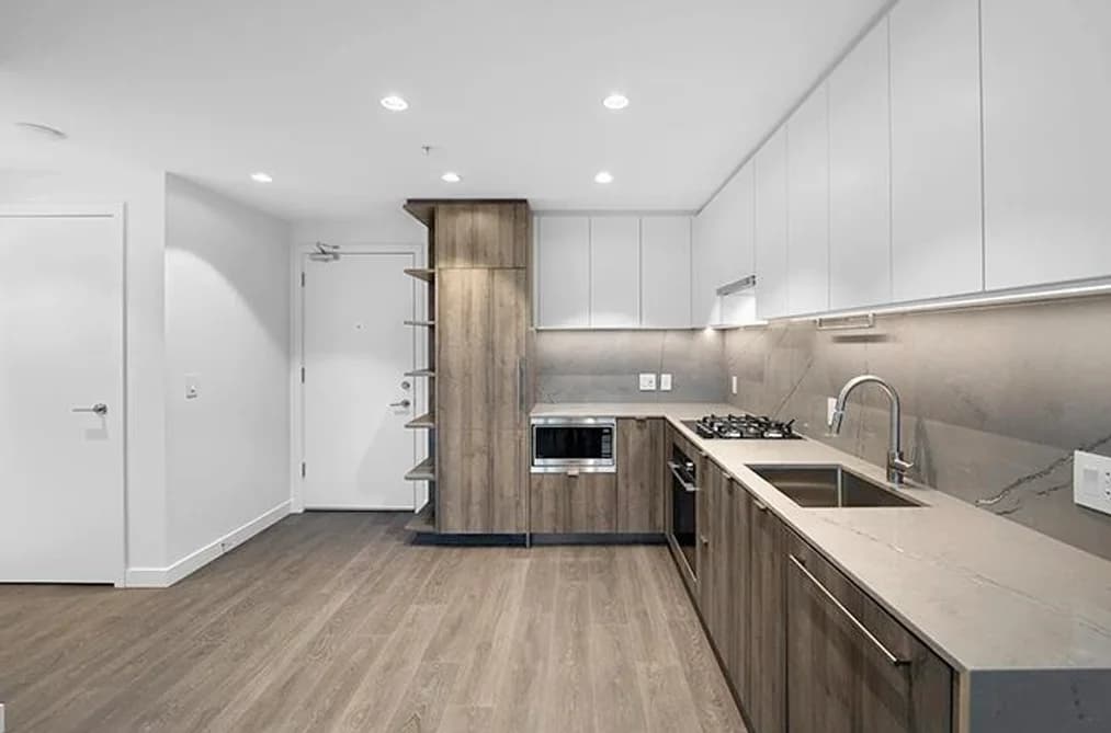 2207 505 NELSON STREET, Coquitlam, BC — Residential for Sale - Photo 2