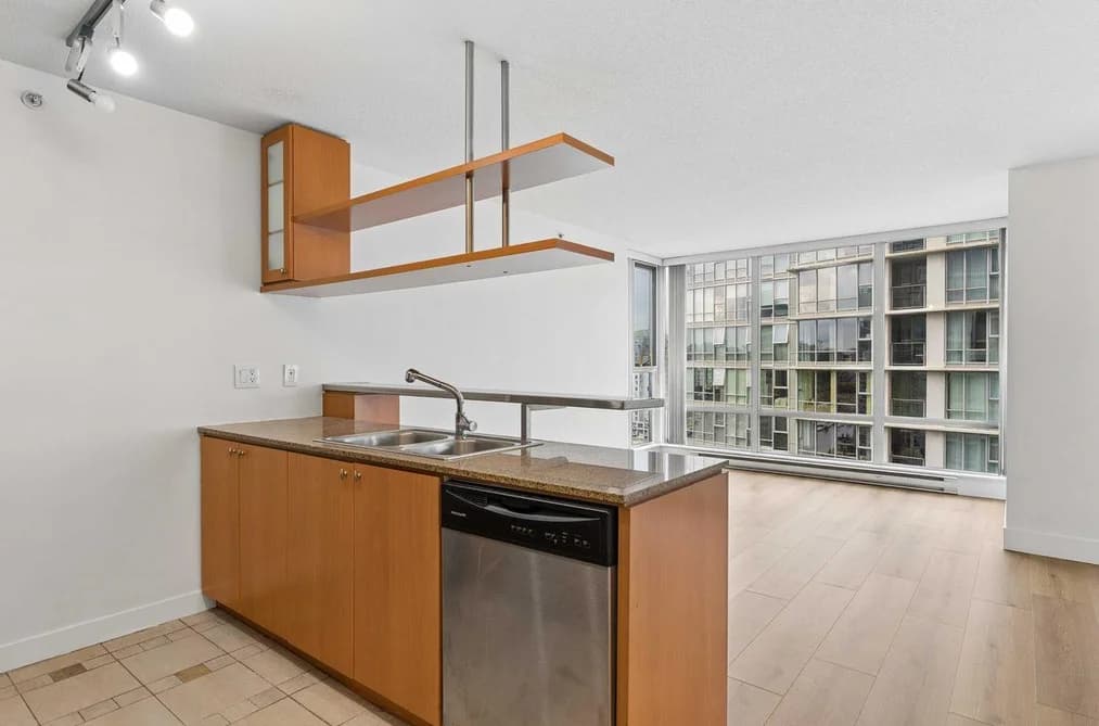 2208 1495 RICHARDS STREET, Vancouver, BC — Residential for Sale - Photo 2