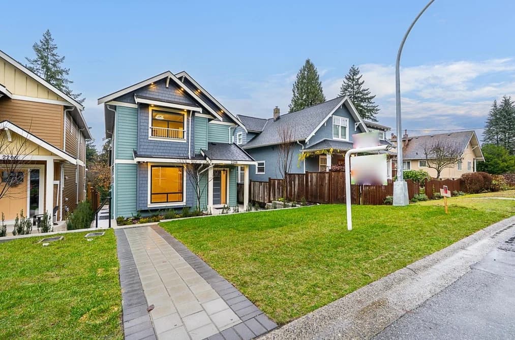 2208 ST GEORGE STREET, Port Moody, BC — Residential for Sale - Main Photo