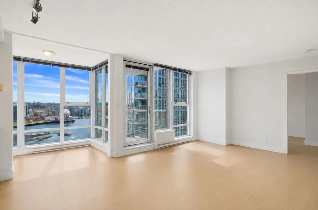 2209 602 CITADEL PARADE, Vancouver, BC — Residential for Sale - Main Photo