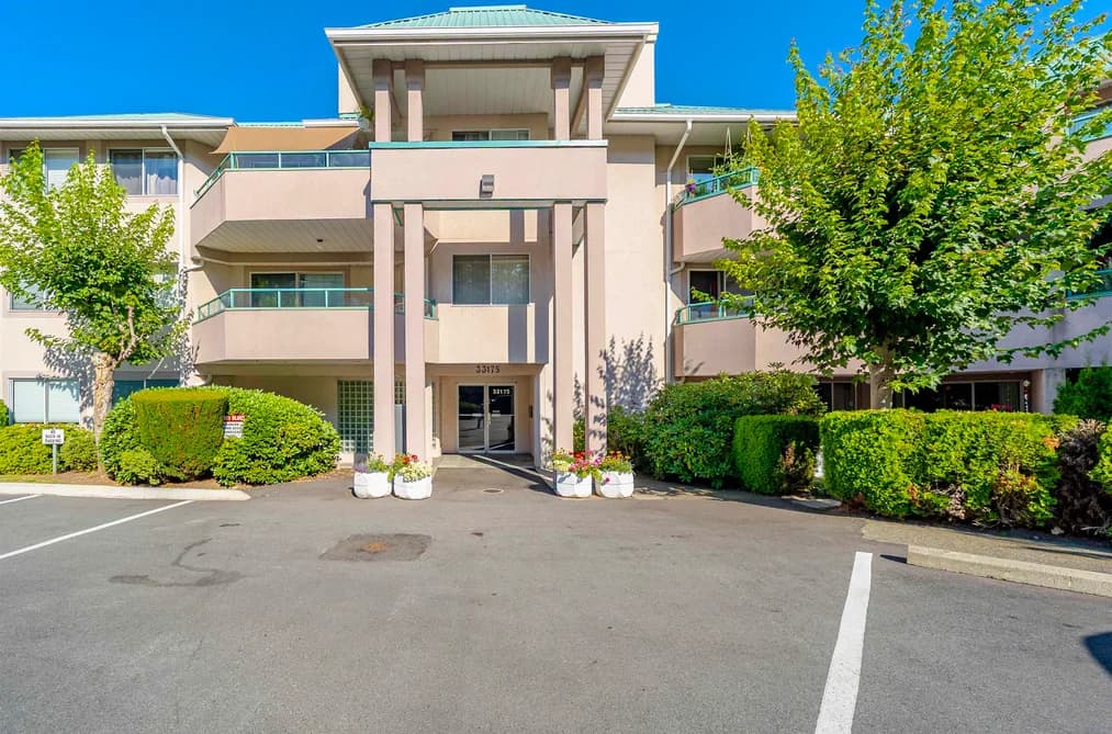 221 33175 OLD YALE ROAD, Abbotsford, BC — Residential for Sale - Main Photo