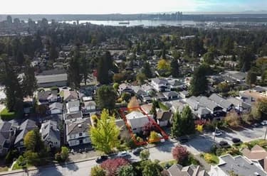 House for sale at 221 W 28th Street North Vancouver British Columbia - MLS: R3129328