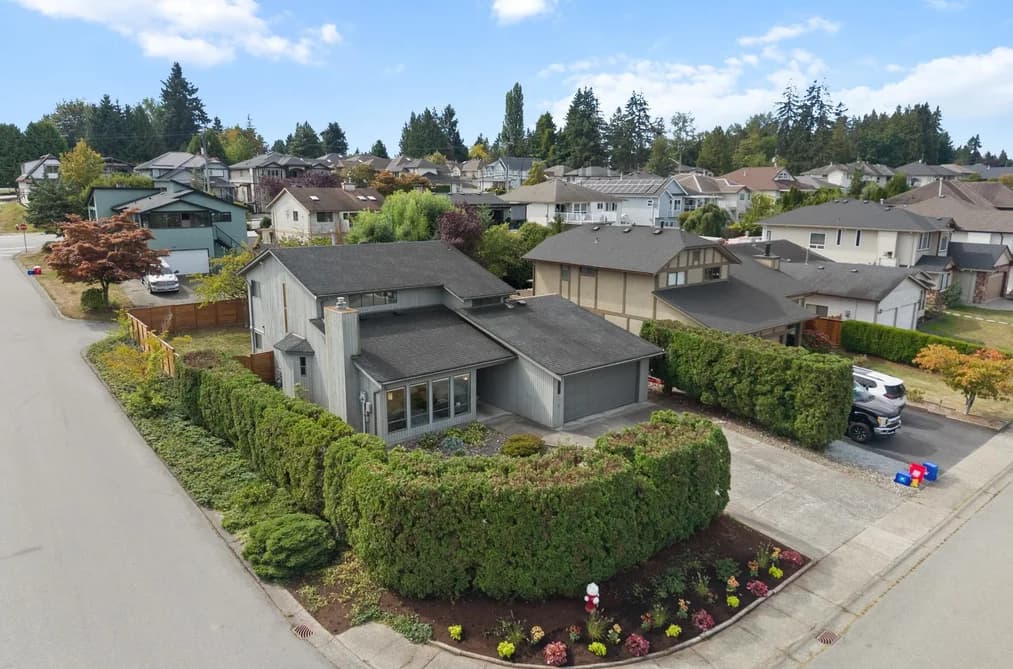 22110 ISAAC CRESCENT, Maple Ridge, BC — Residential for Sale - Photo 2