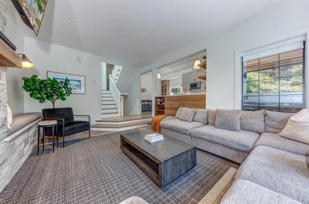 2212 GONDOLA WAY, Whistler, BC — Residential for Sale - Main Photo