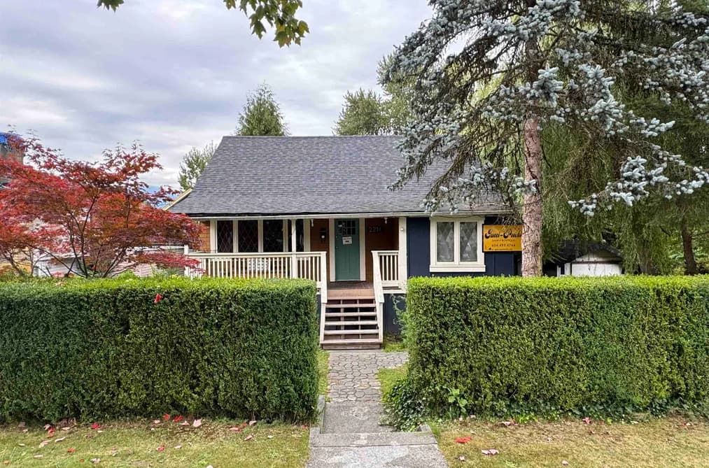 2214 CLARKE STREET, Port Moody, BC — Residential for Sale - Main Photo