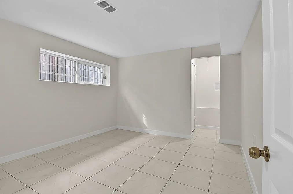2216 E 41ST AVENUE, Vancouver, BC — Residential for Sale - Photo 2