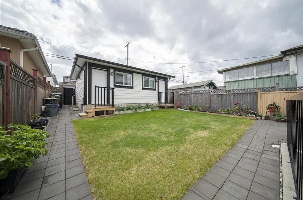 2216 MANNERING AVENUE, Vancouver, BC — Residential for Sale - Photo 2