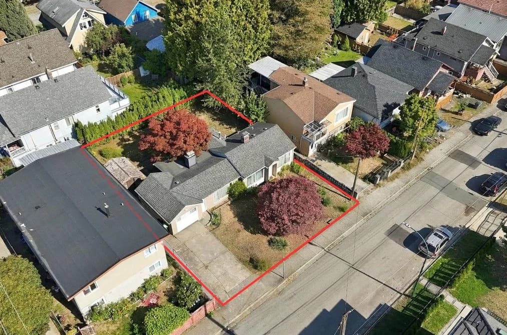 2219 E 25TH AVENUE, Vancouver, BC — Residential for Sale - Main Photo