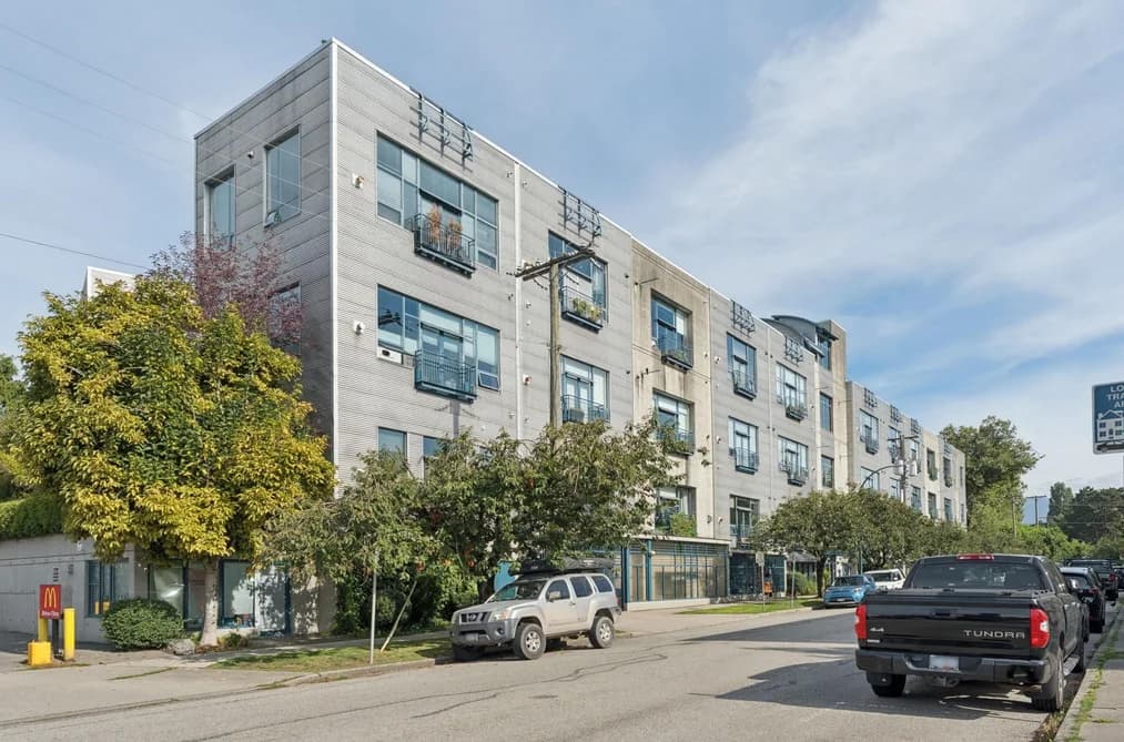 222 - 2001 Wall Street, Vancouver, BC - MLS: R3179481 - Photo 2 222 - 2001 Wall Street, Vancouver, BC - MLS: R3179481 - Photo 2