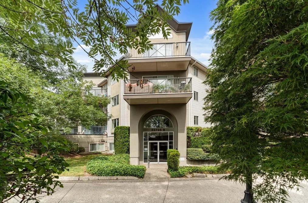 222 32725 GEORGE FERGUSON WAY, Abbotsford, BC — Residential for Sale - Main Photo