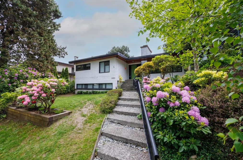 2220 W 32ND AVENUE, Vancouver, BC — Residential for Sale - Photo 2