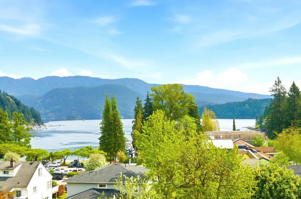 2222 CALEDONIA AVENUE, North Vancouver, BC — Residential for Sale - Main Photo