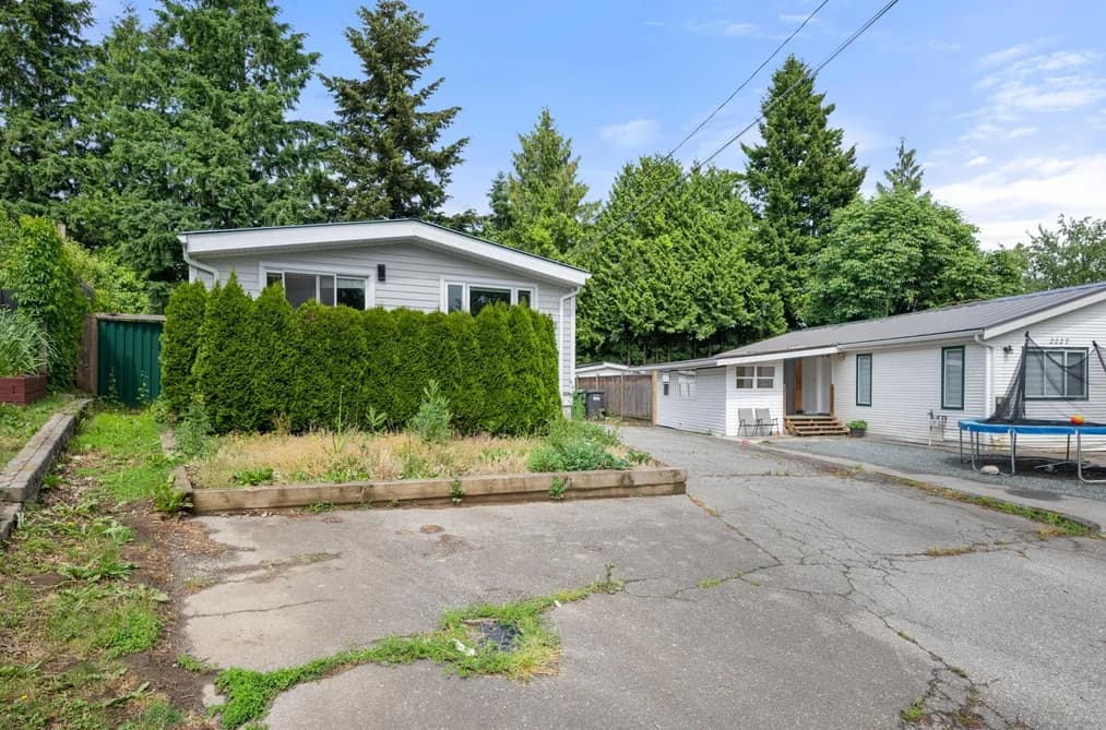 2225 CRYSTAL COURT, Abbotsford, BC — Residential for Sale - Photo 2