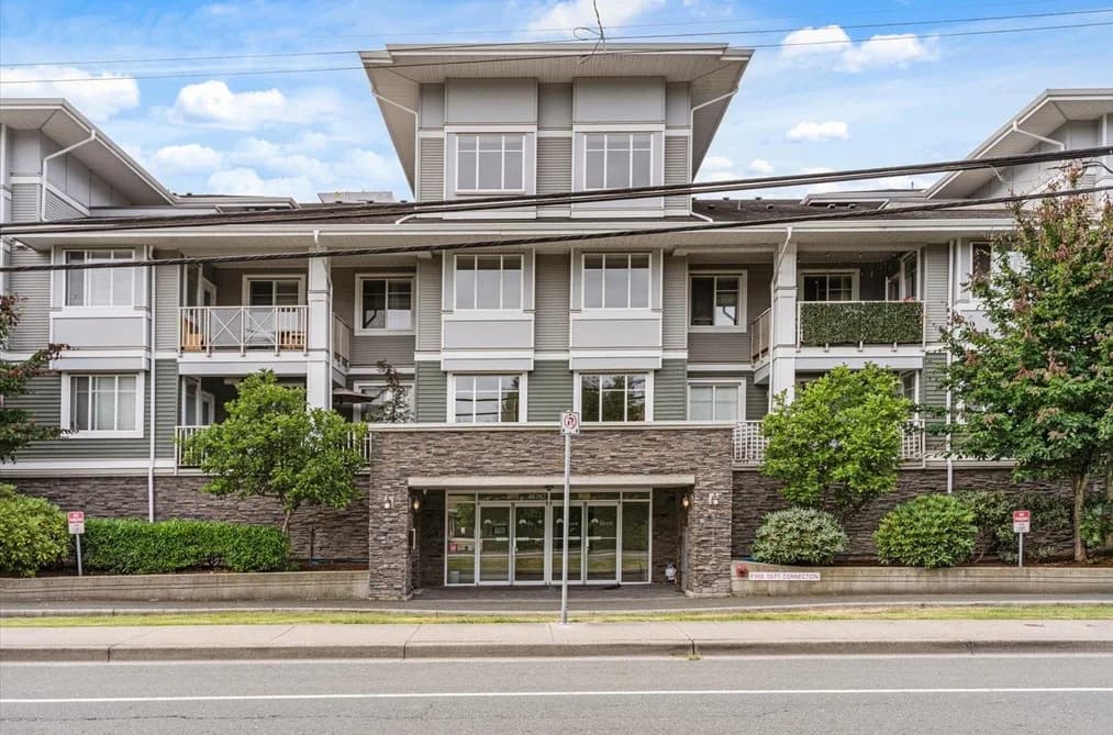 223 46262 FIRST AVENUE, Chilliwack, BC — Residential for Sale - Main Photo