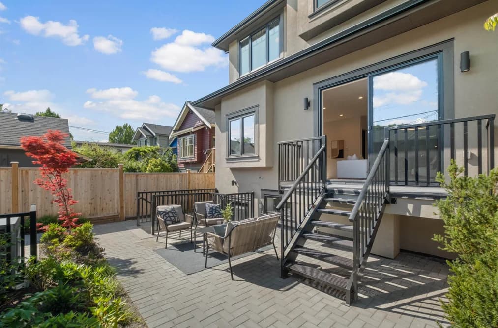 2236 E 5TH AVENUE, Vancouver, BC — Residential for Sale - Photo 2