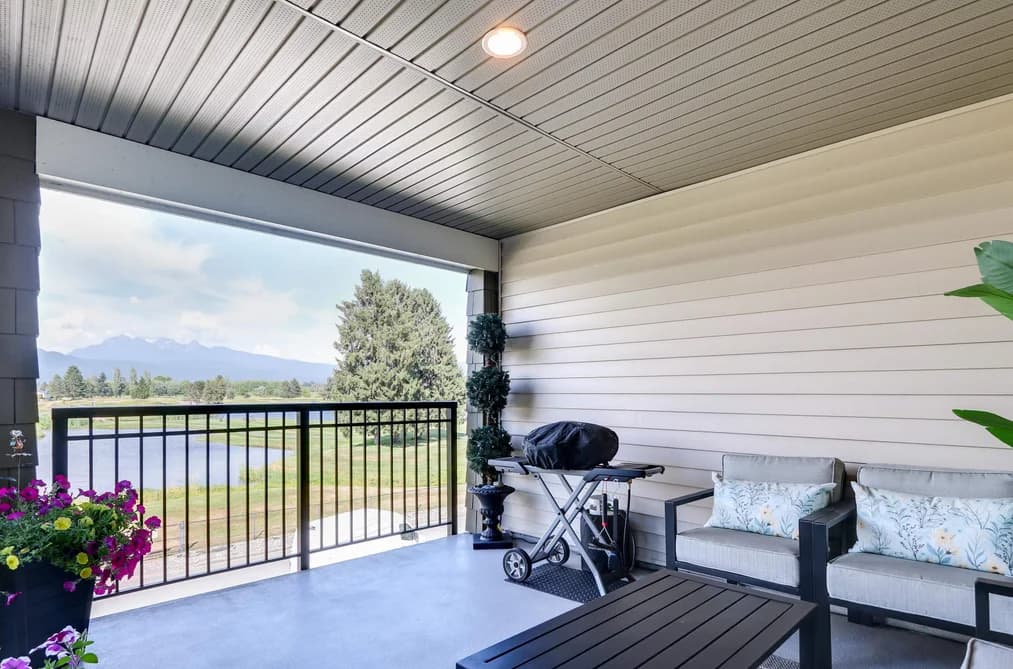 224 19673 MEADOW GARDENS WAY, Pitt Meadows, BC — Residential for Sale - Main Photo